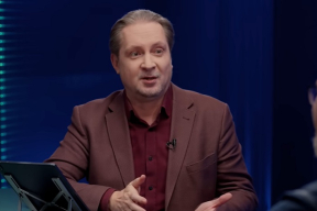 «Кэгэбэшная разработка испортилась». Чалый задался вопросом, куда подевался мобильный Лукашенко